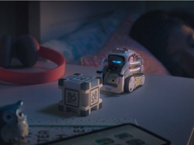 Cozmo – neuvěříte, co vše tento chytrý robůtek dokáže